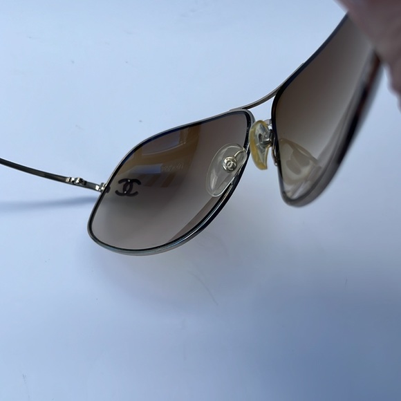 Authentic Vintage Chanel Gold Frame Sunglasses ~ 4132 - Picture 8 of 16